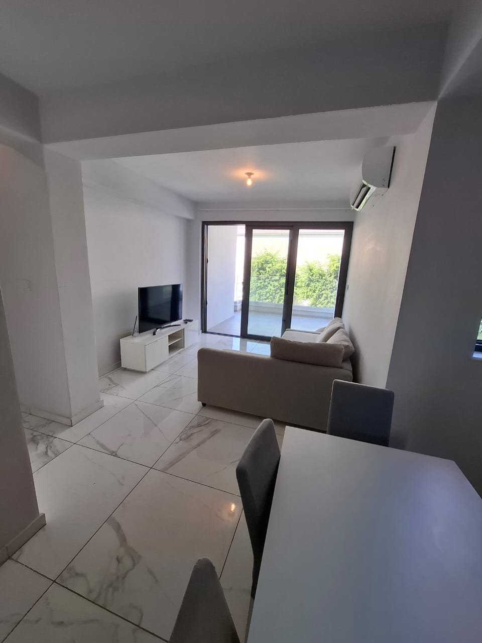 Modern 2-Bedroom Apartment in Skala, Larnaca
