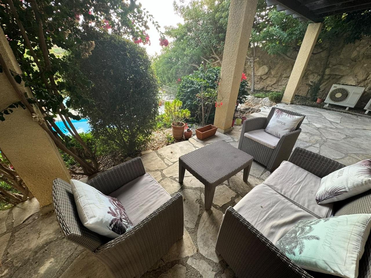 3-bed villa with pool and garden in Kamares, Paphos photo 8