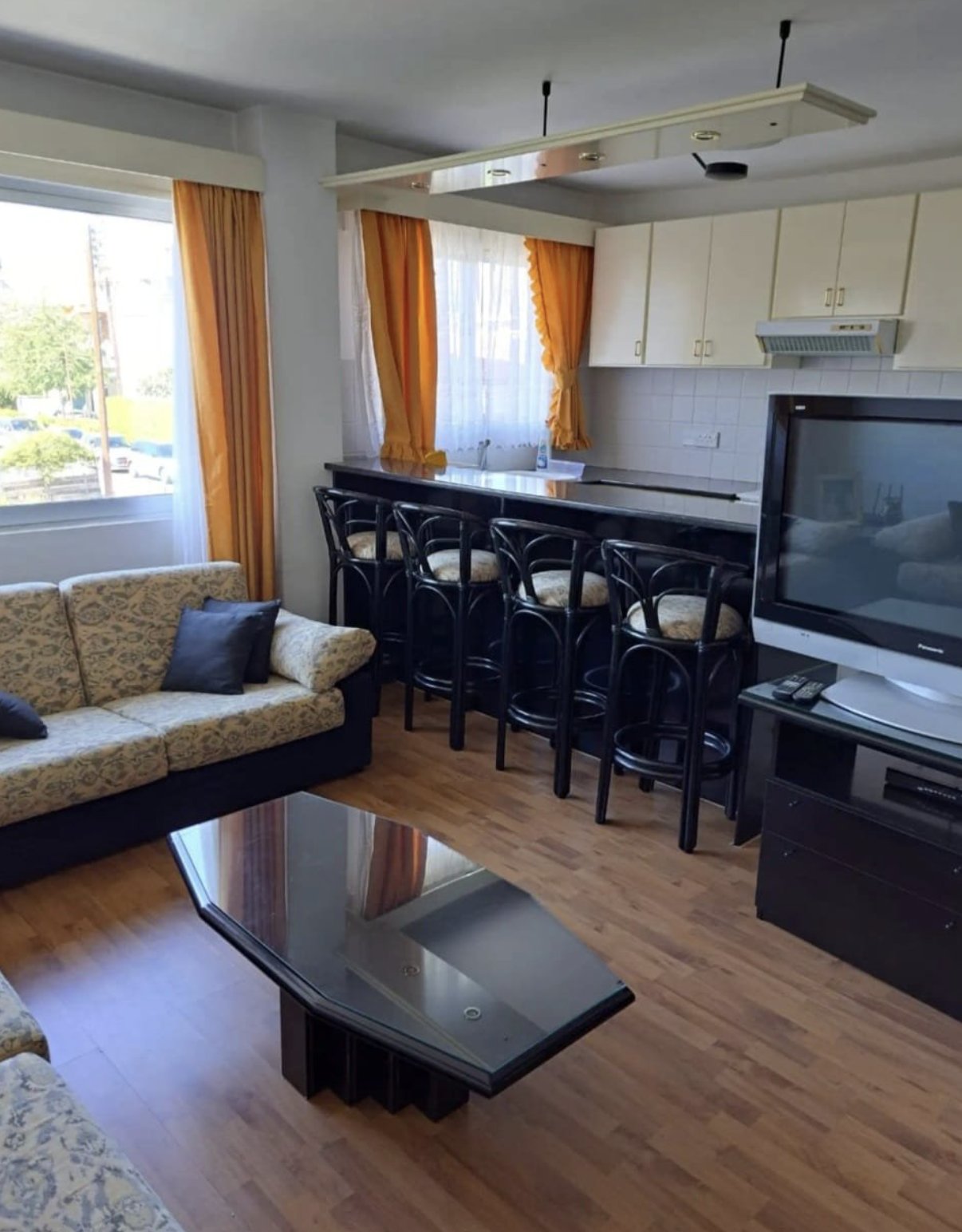 Modern 1-Bedroom Apartment in Agia Zoni, Limassol