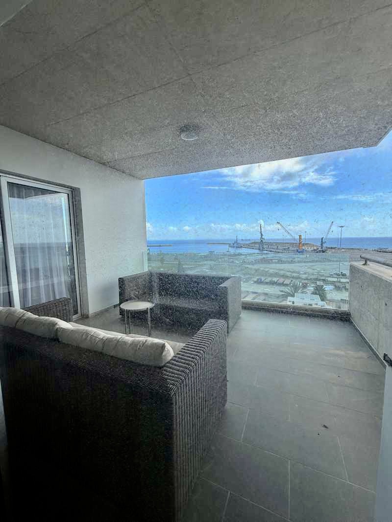 2-bed sea-view apartment on Makariou Avenue, Larnaca photo 9
