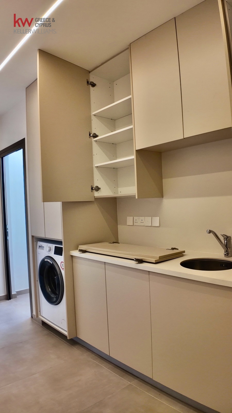 2-bed brand new seafront apartment in Livadia, Larnaca photo 8