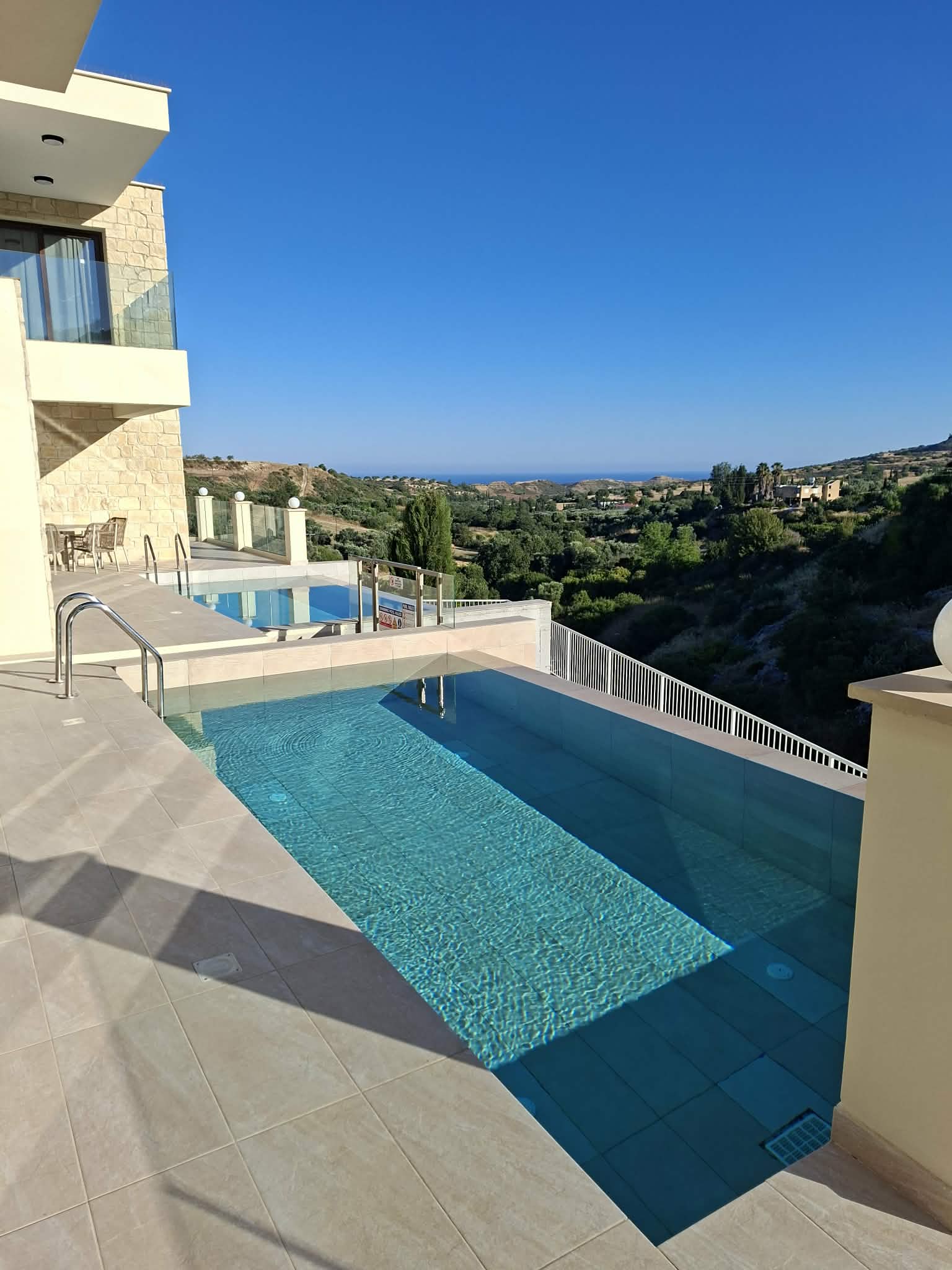 Beautiful Luxury Villa in Steni | 3 En-Suite Bedrooms | Private Infinity Pool | Panoramic Sea & Mountain Views