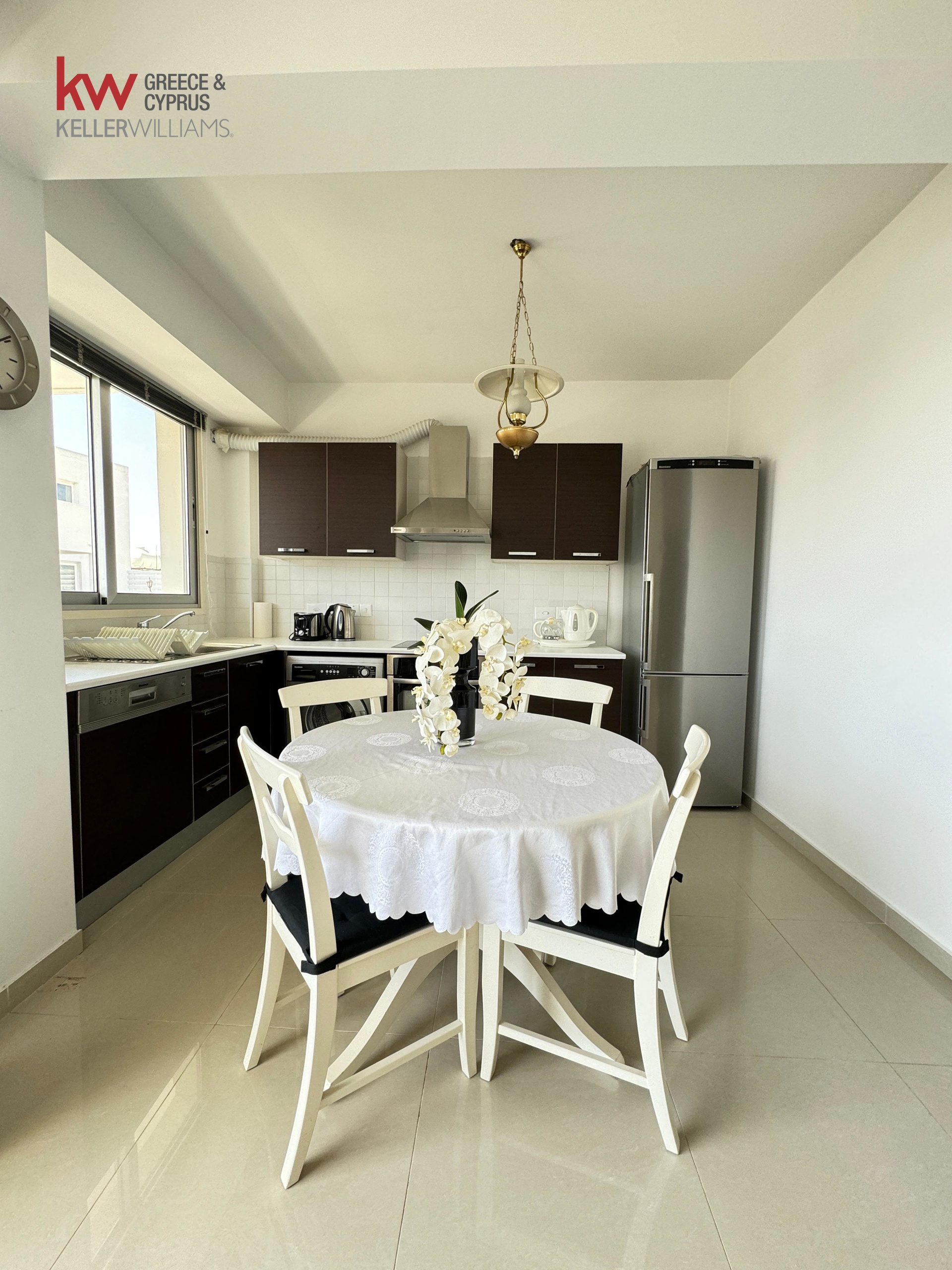 2-bed furnished apartment near Finikoudes, Larnaca photo 5