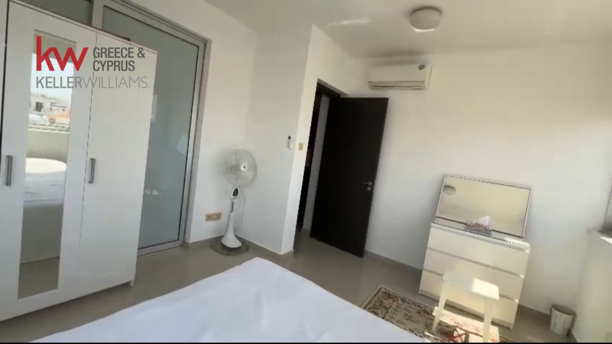 2-bed furnished apartment near Finikoudes, Larnaca photo 10