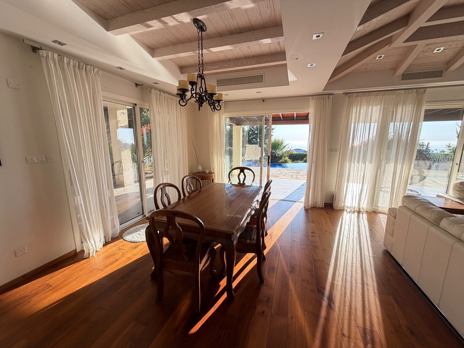 Furnished 3-bed house with pool and sea views in Tala photo 10