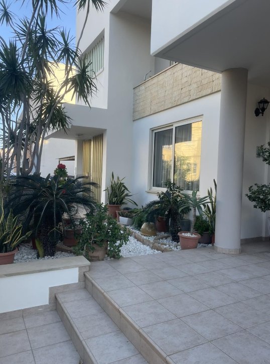 Spacious 4-Bedroom House in Omonia, Limassol