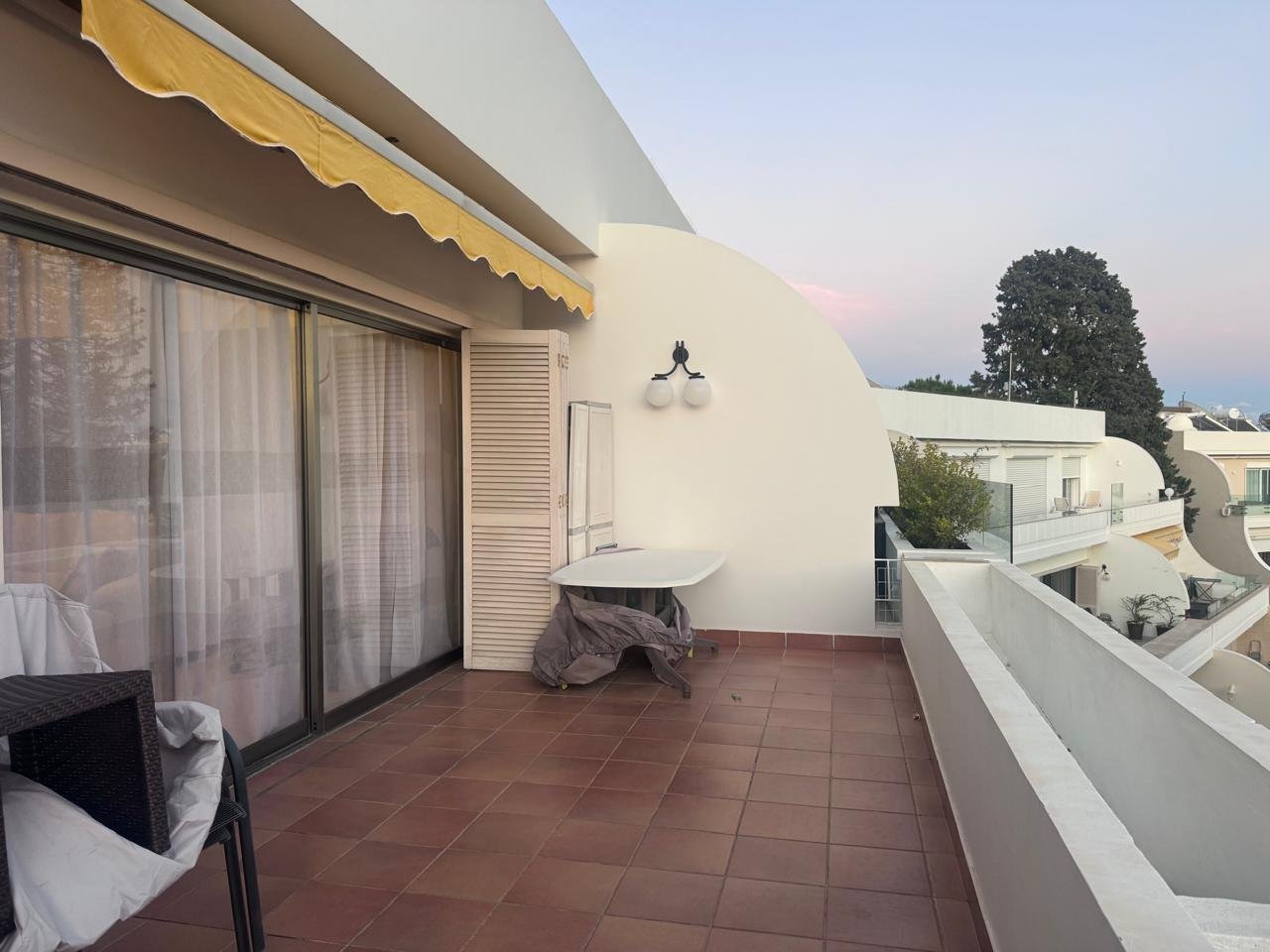 2-bed seafront apartment in Germasogeia Tourist Area, Limassol photo 3