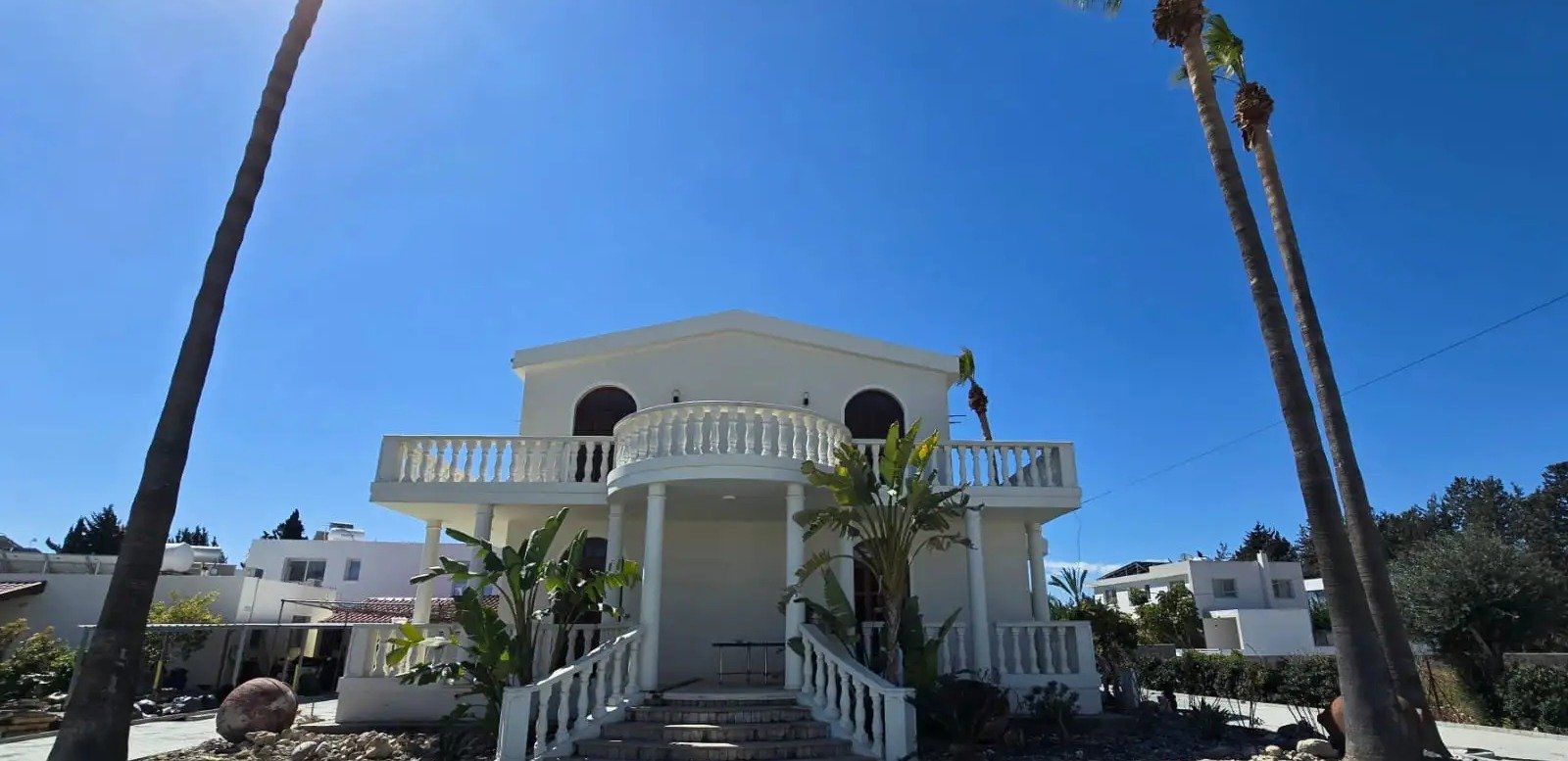 Spacious 4-Bedroom Villa in Meneou, Larnaca