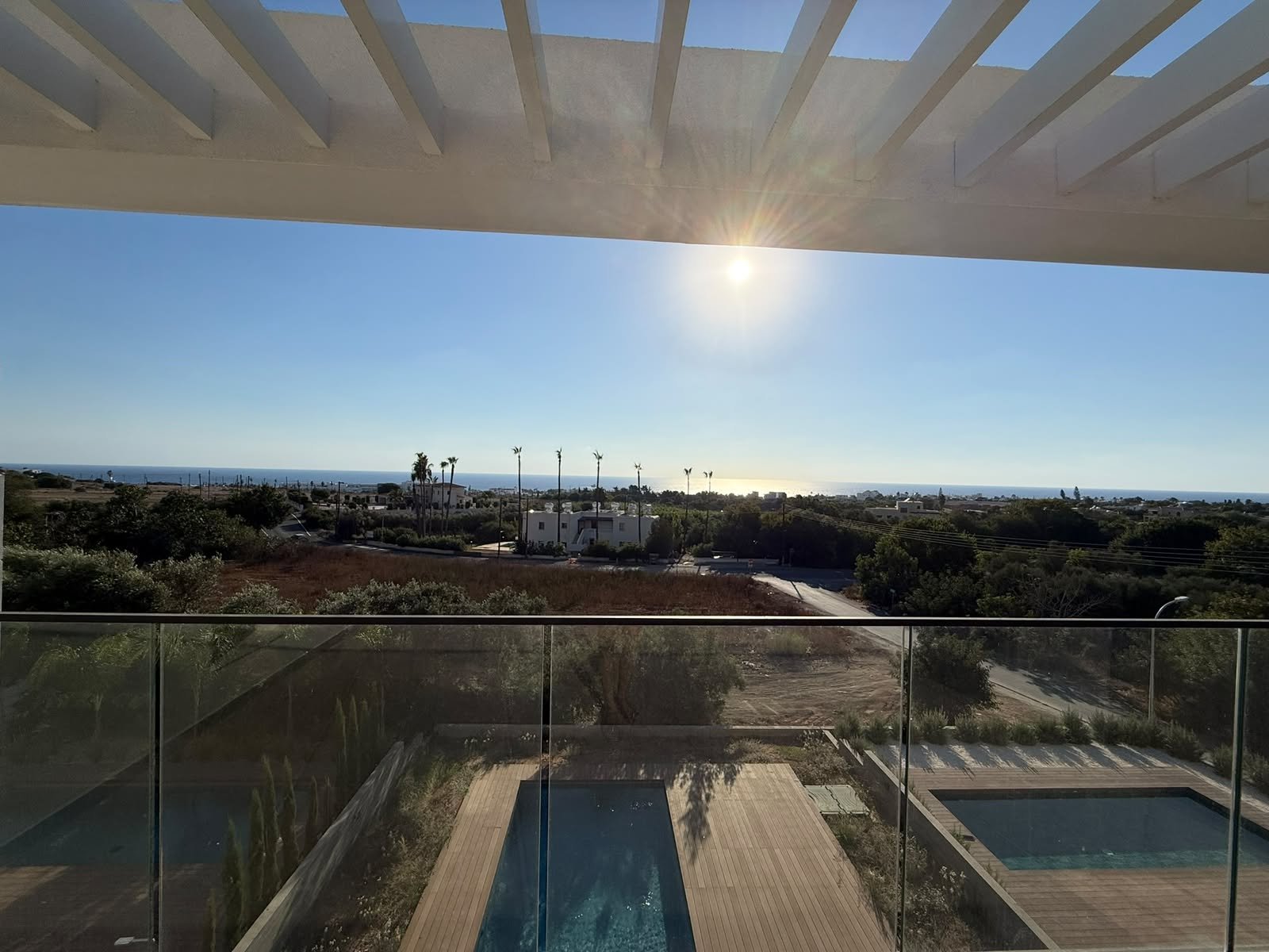 3-bed villa with pool and garden in Chlorakas, Paphos photo 3