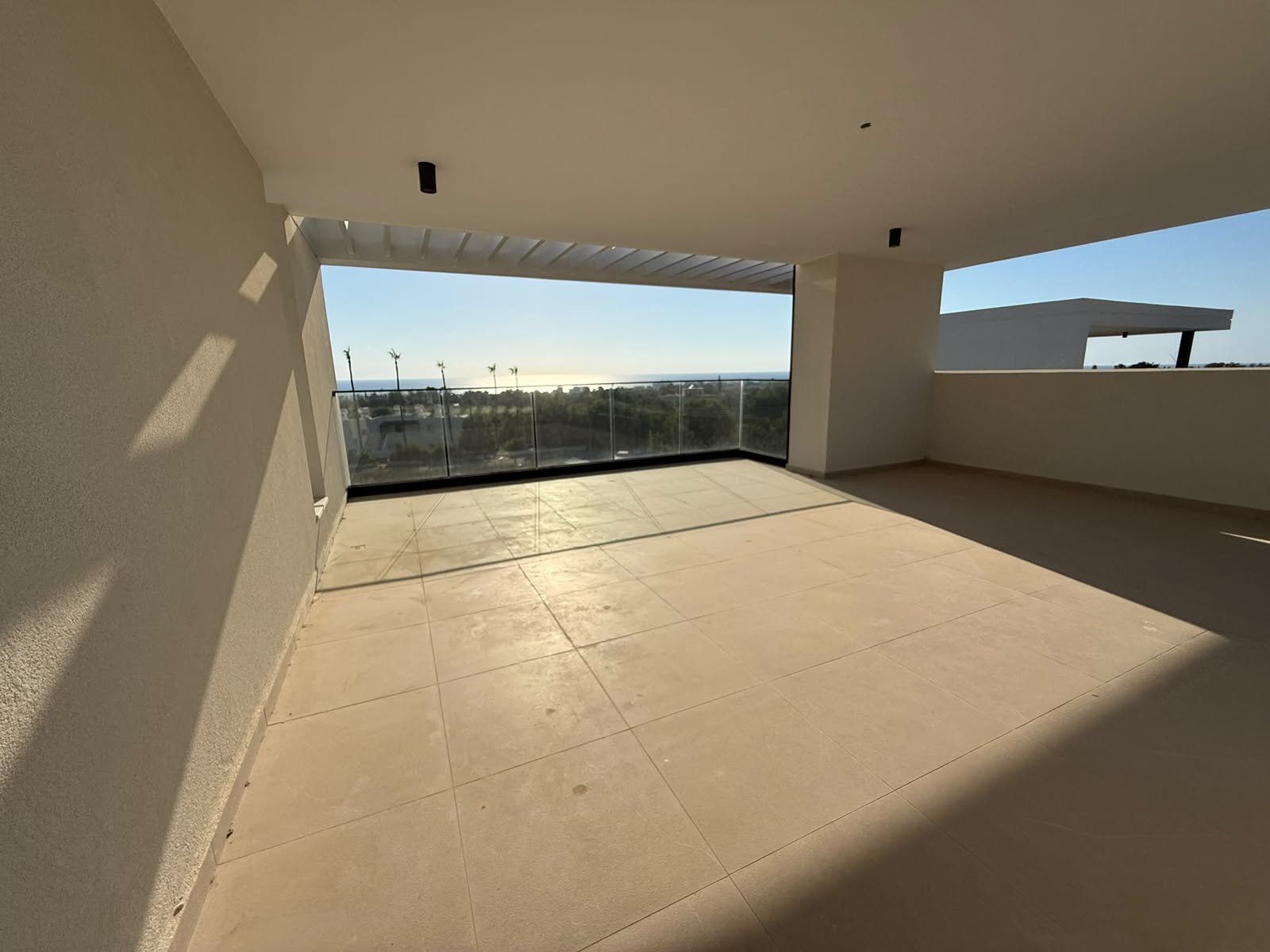 3-bed villa with pool and garden in Chlorakas, Paphos photo 4