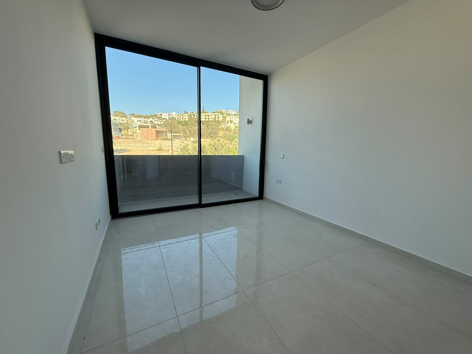 3-bed villa with pool and garden in Chlorakas, Paphos photo 6