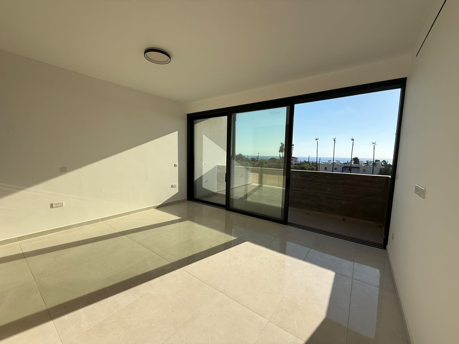 3-bed villa with pool and garden in Chlorakas, Paphos photo 13