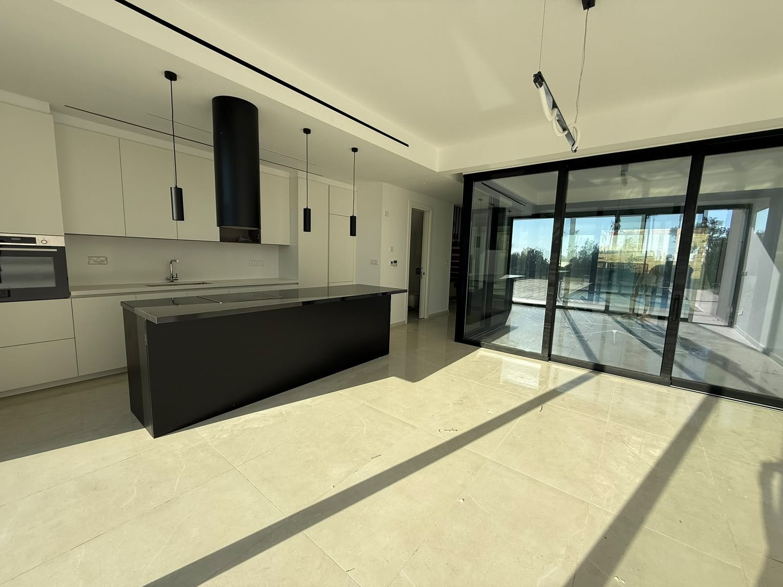 3-bed villa with pool and garden in Chlorakas, Paphos photo 17