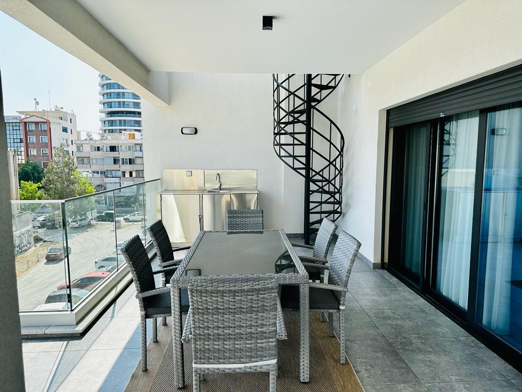 3-bed penthouse with private roof spa in Agios Nektarios photo 5