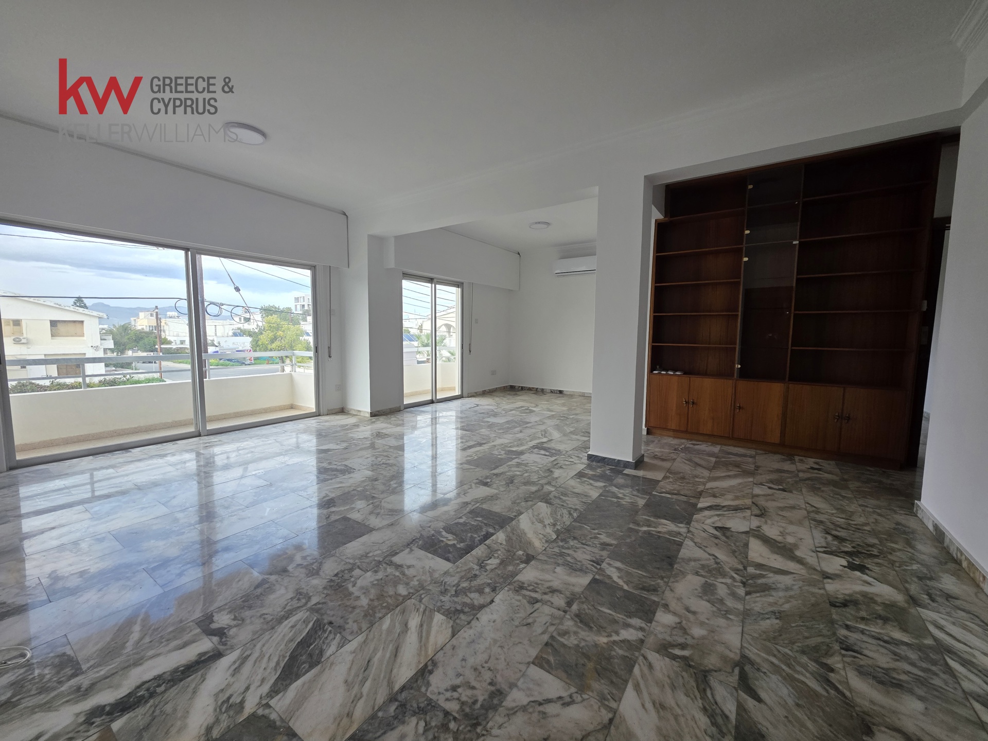Large and fully renovated 3-bedroom apartment, Aglantzia/Platy,123 sq m
