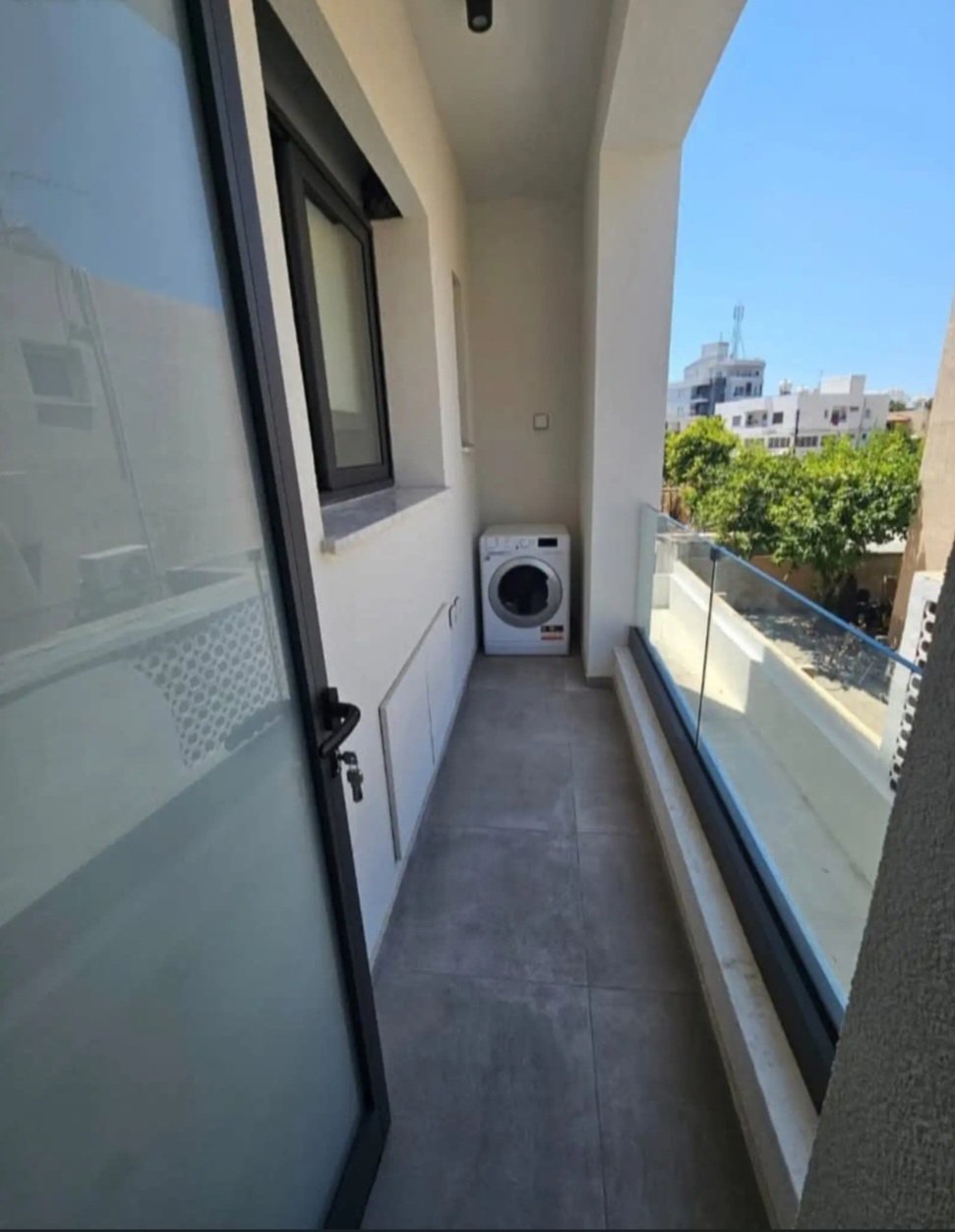 Modern 2-bedroom apartment in Agios Ioannis, Limassol photo 2