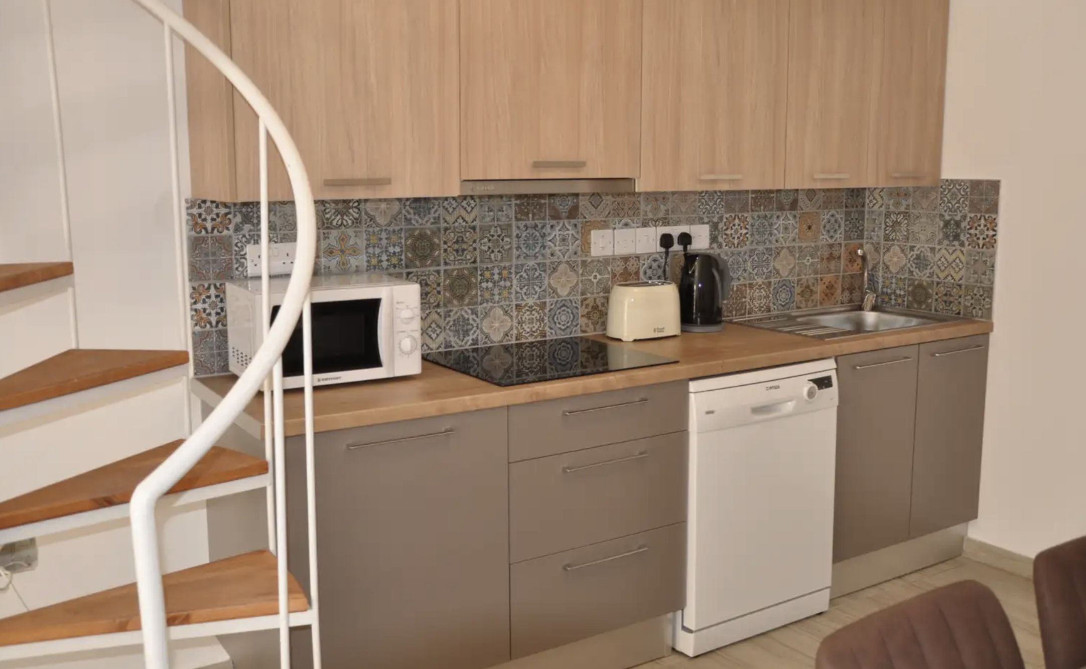 Modern 2-Bedroom House in Germasogeia Tourist Area, Limassol