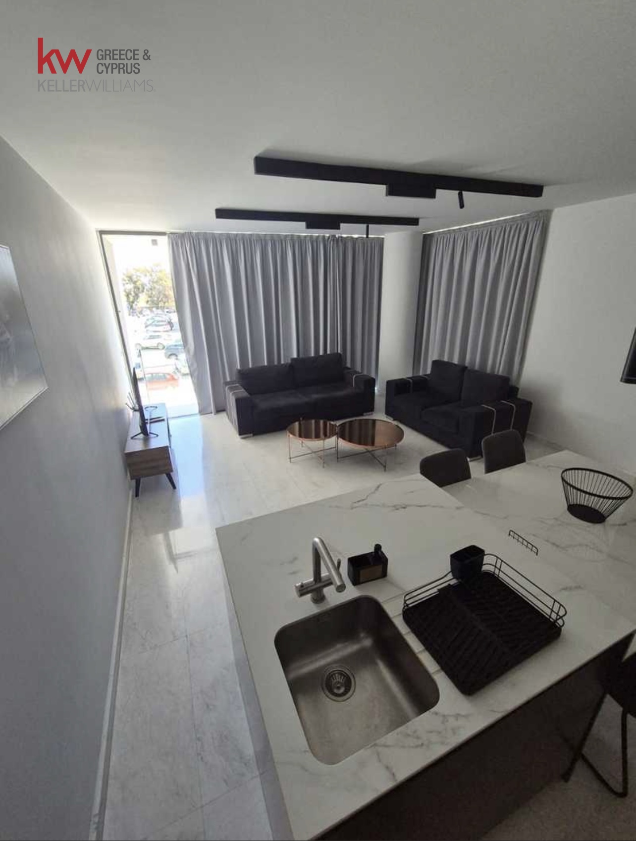 2-bed apartment in GAIA building, Finikoudes, Larnaca photo 5