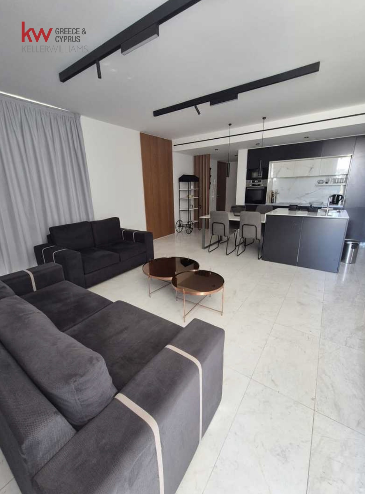 2-bed apartment in GAIA building, Finikoudes, Larnaca photo 3