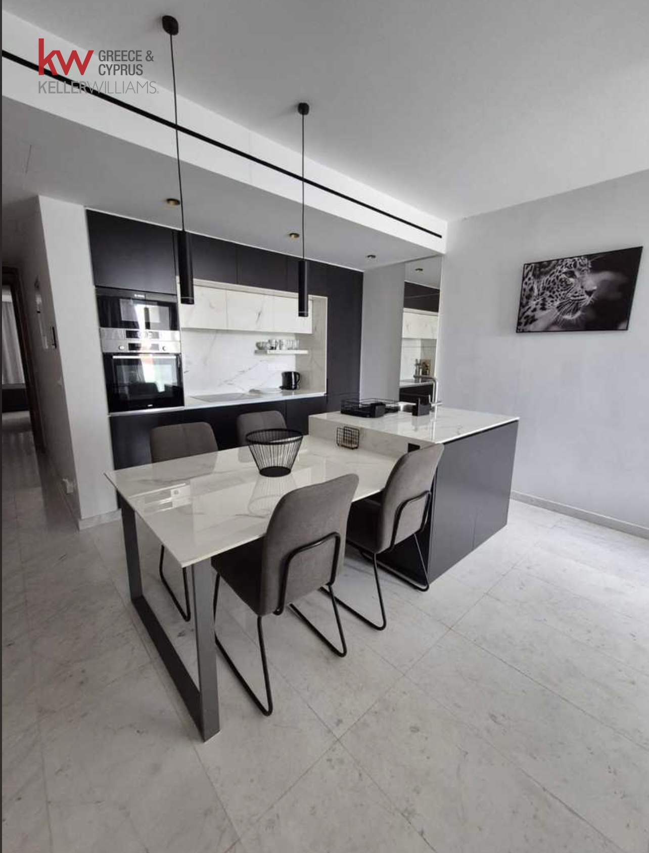 2-bed apartment in GAIA building, Finikoudes, Larnaca photo 4