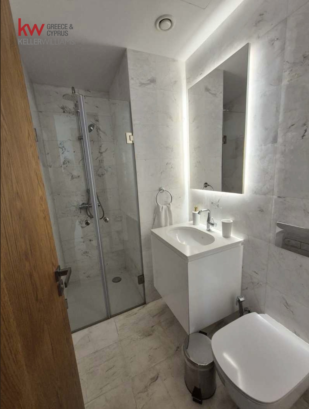 2-bed apartment in GAIA building, Finikoudes, Larnaca photo 7