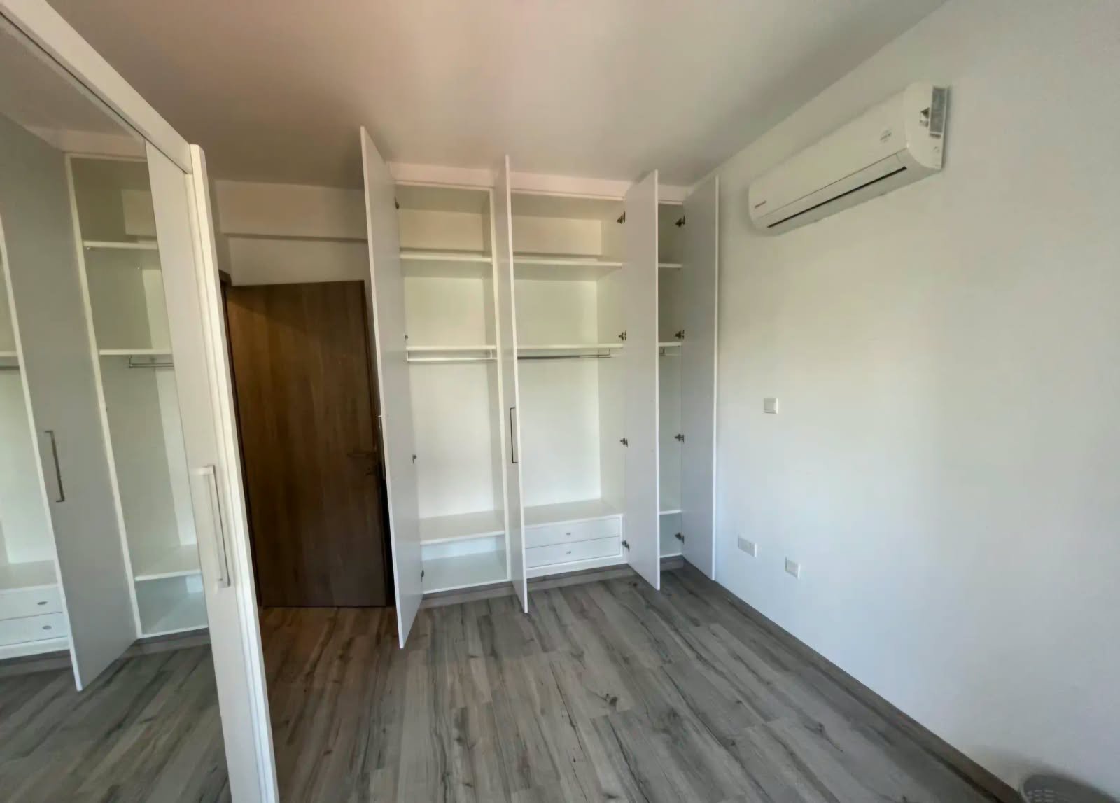 Modern 2-bedroom apartment in Panthea, Limassol photo 15