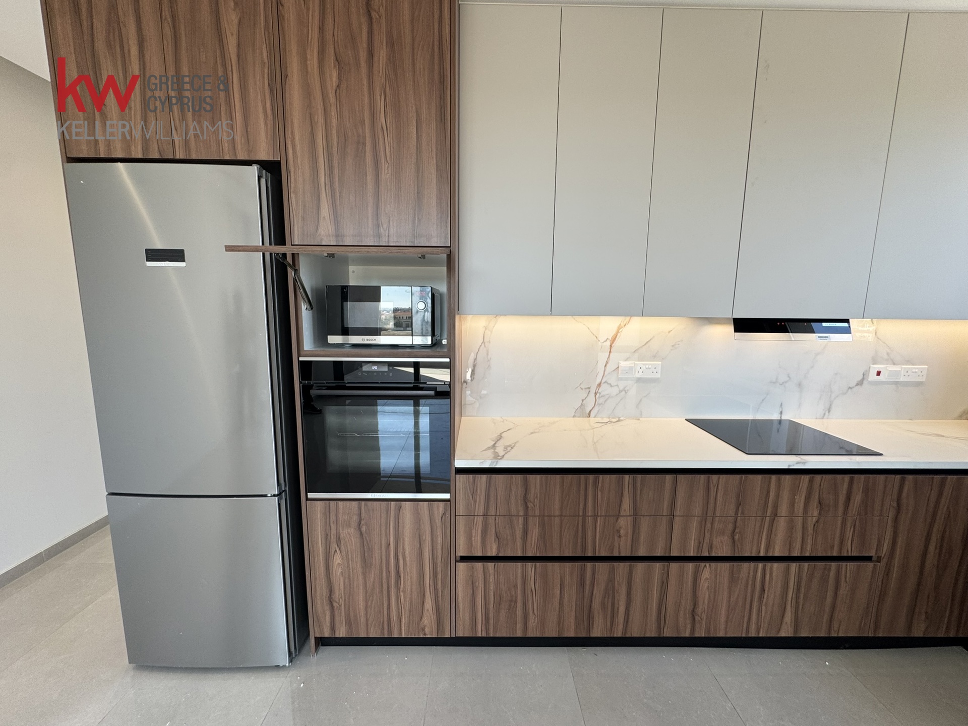 2-bed brand-new apartment with veranda in Krasas, Aradipou photo 4