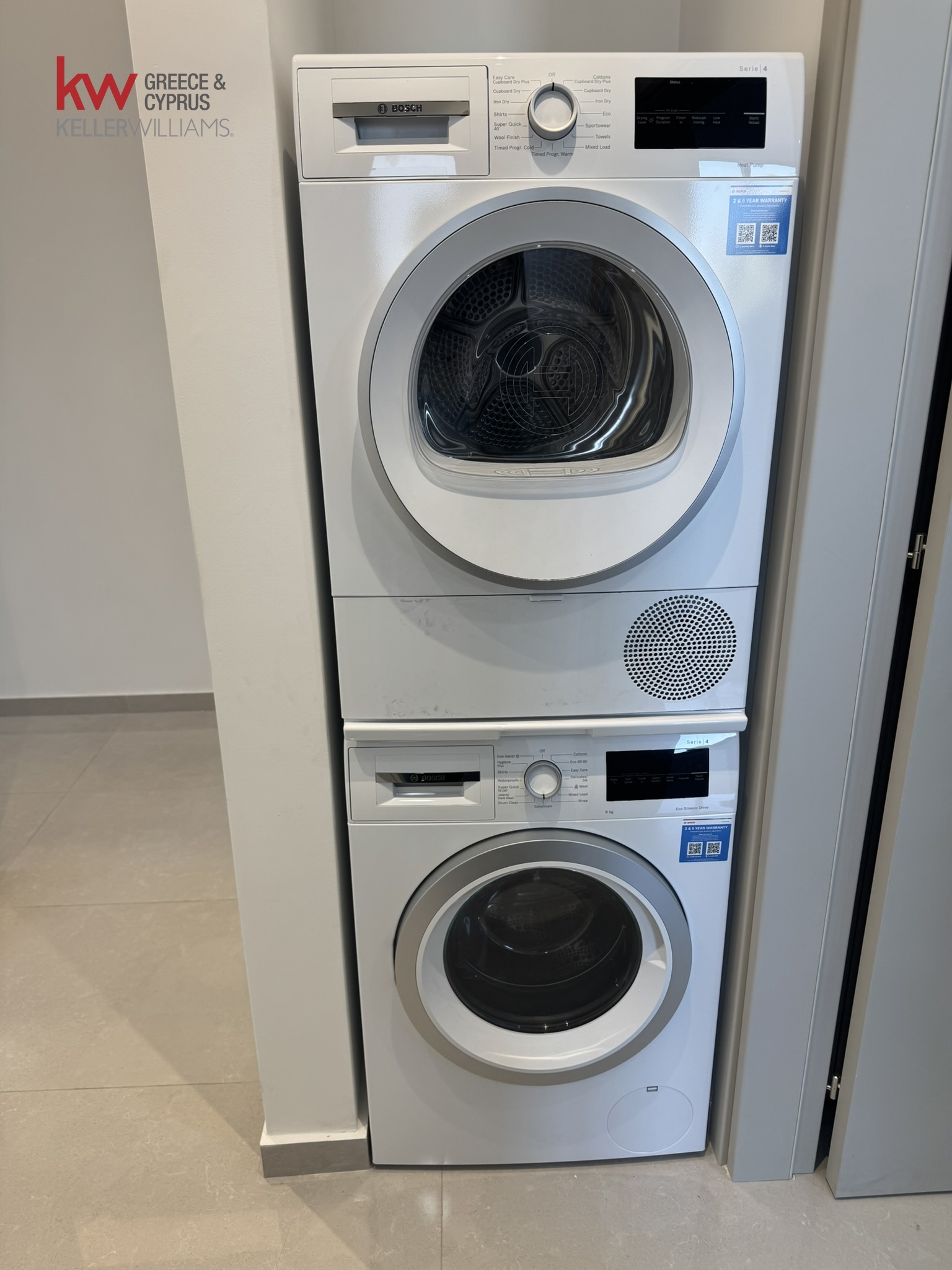 2-bed brand-new apartment with veranda in Krasas, Aradipou photo 15