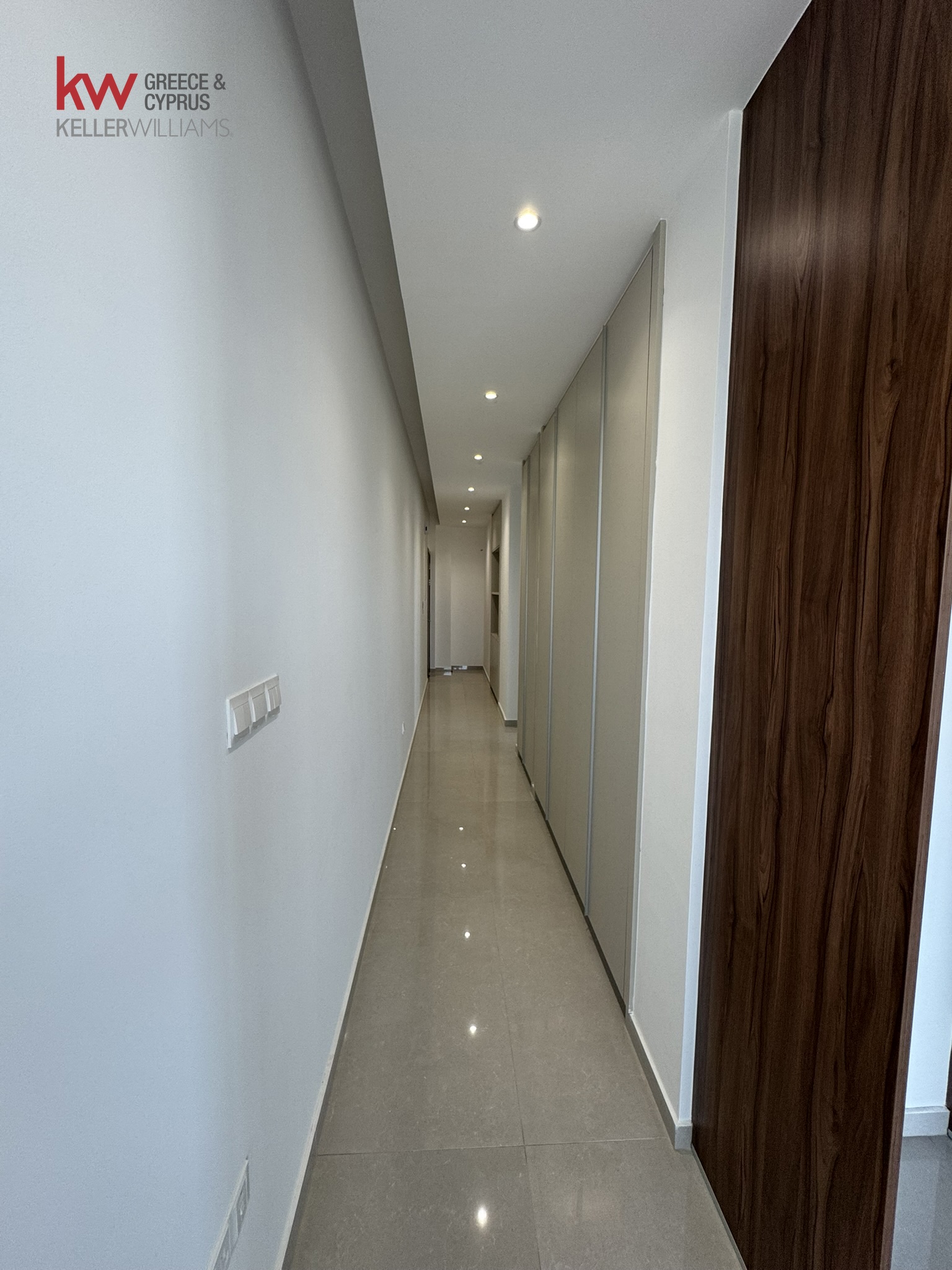 2-bed brand-new apartment with veranda in Krasas, Aradipou photo 14