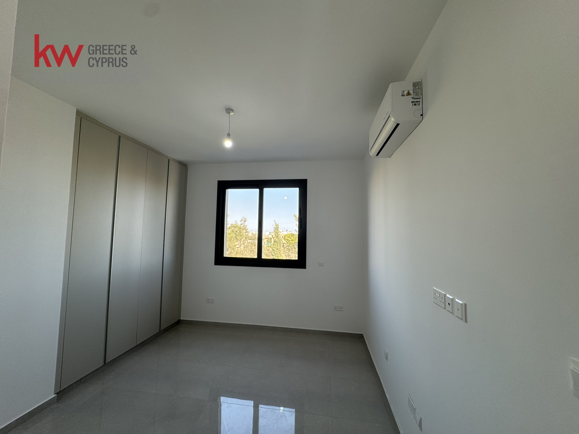 2-bed brand-new apartment with veranda in Krasas, Aradipou photo 17
