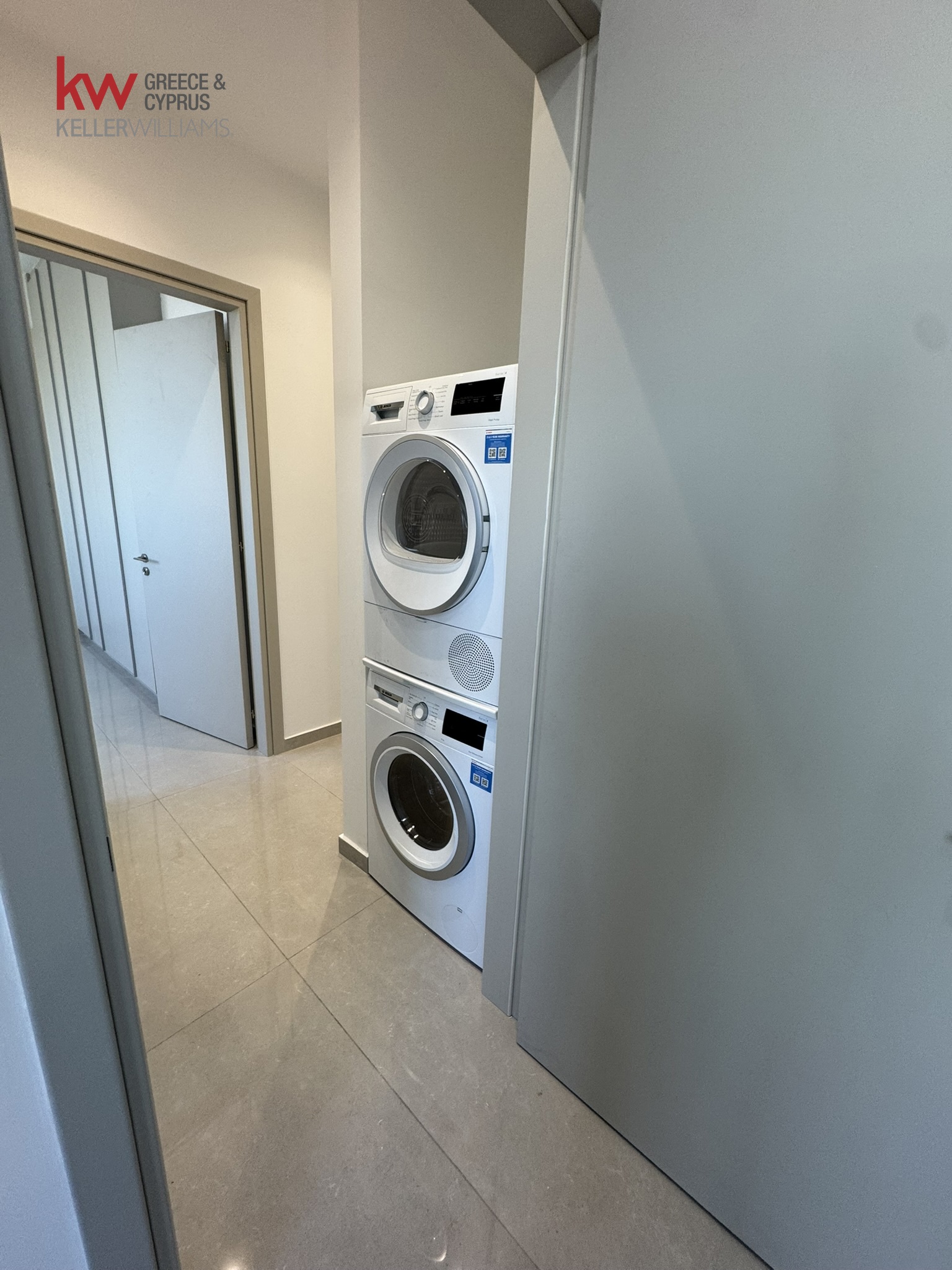 2-bed brand-new apartment with veranda in Krasas, Aradipou photo 16