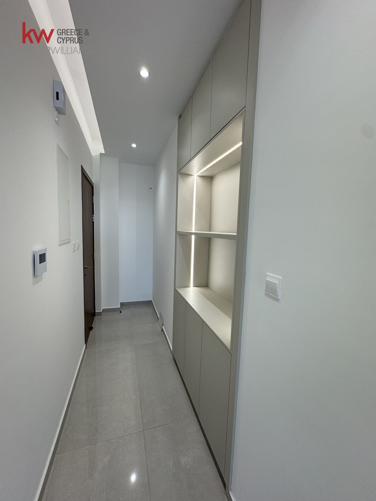 2-bed brand-new apartment with veranda in Krasas, Aradipou photo 13