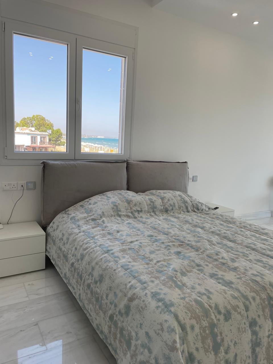 4-bedroom beachfront villa with pool in Dekeleia, Larnaca photo 19