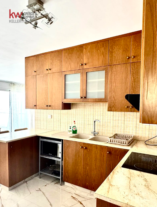 3-bed apartment with balcony and covered parking in Livadia photo 5