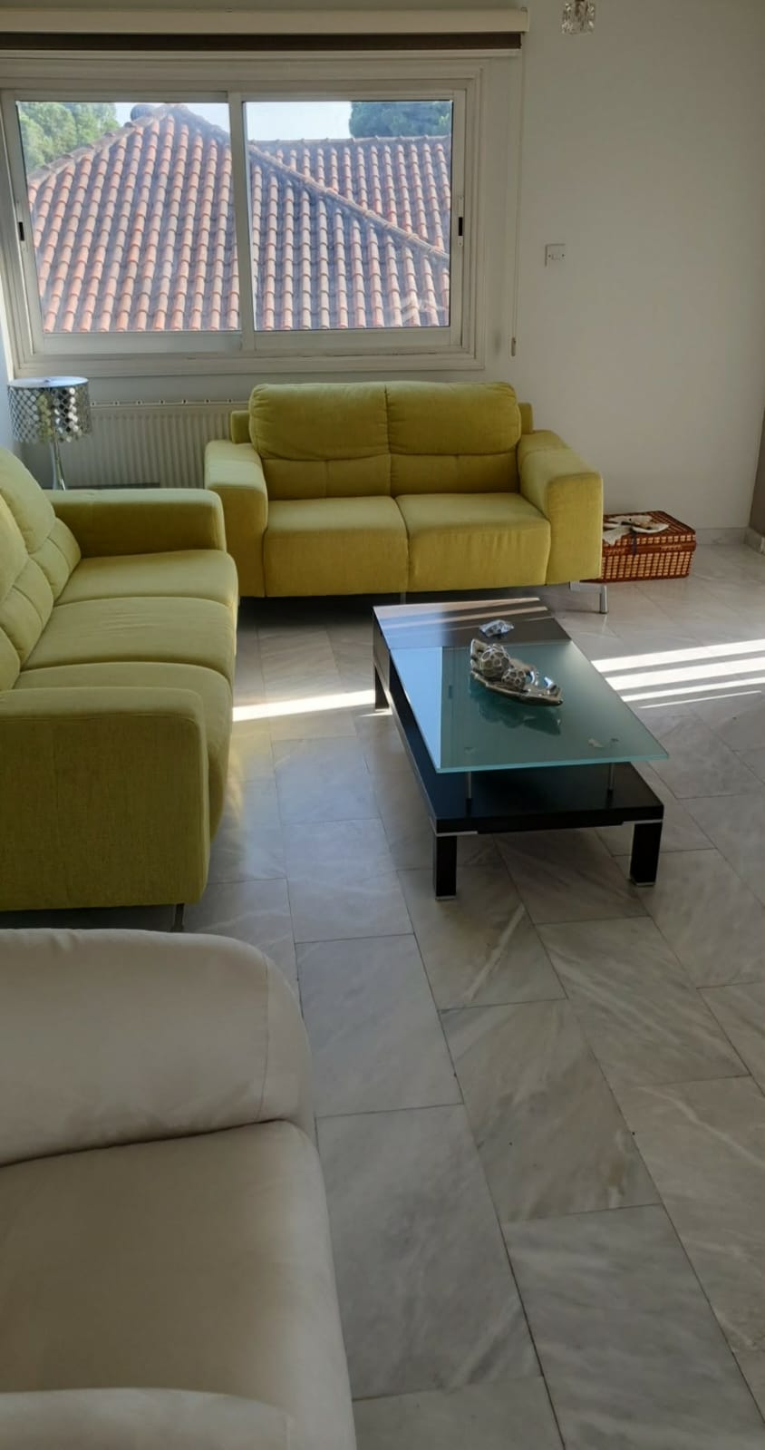 Spacious 3-Bedroom Whole-Floor Apartment – Near Apollonion Hospital