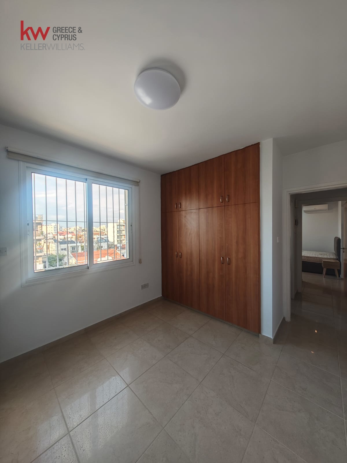 2-bed modern apartment with balcony in Drosia, Larnaca photo 7