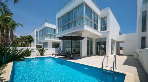 Spacious 4-Bedroom House in Anglikos Stratos Dekeleias, Larnaca