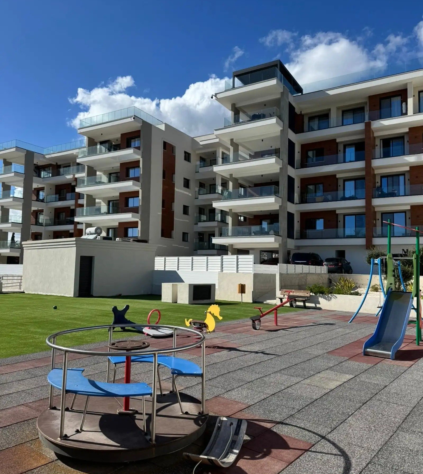 Spacious 4-bedroom penthouse in Germasogeia, Limassol photo 13