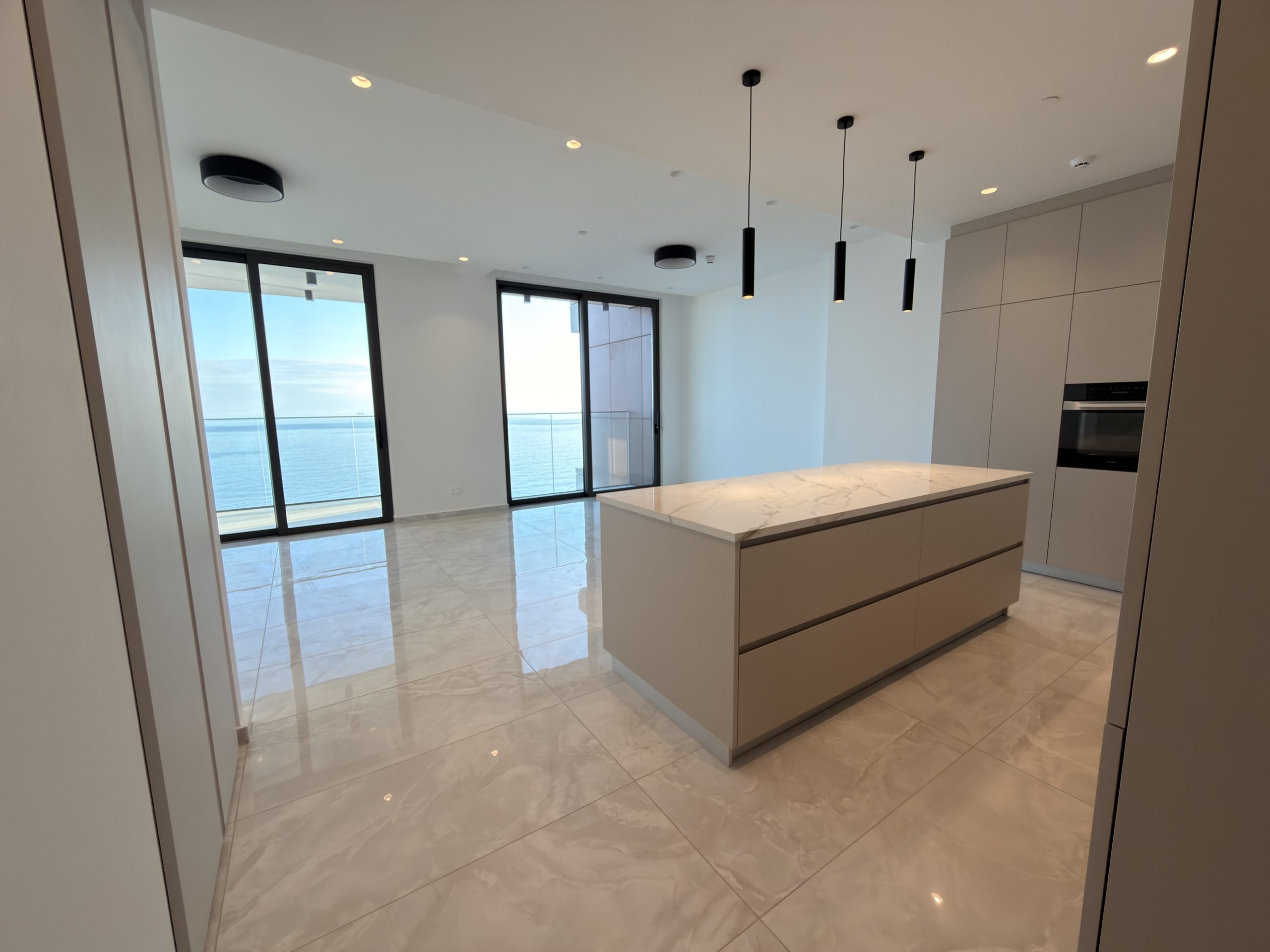 Modern 2-Bedroom Apartment in Agios Tychon, Limassol