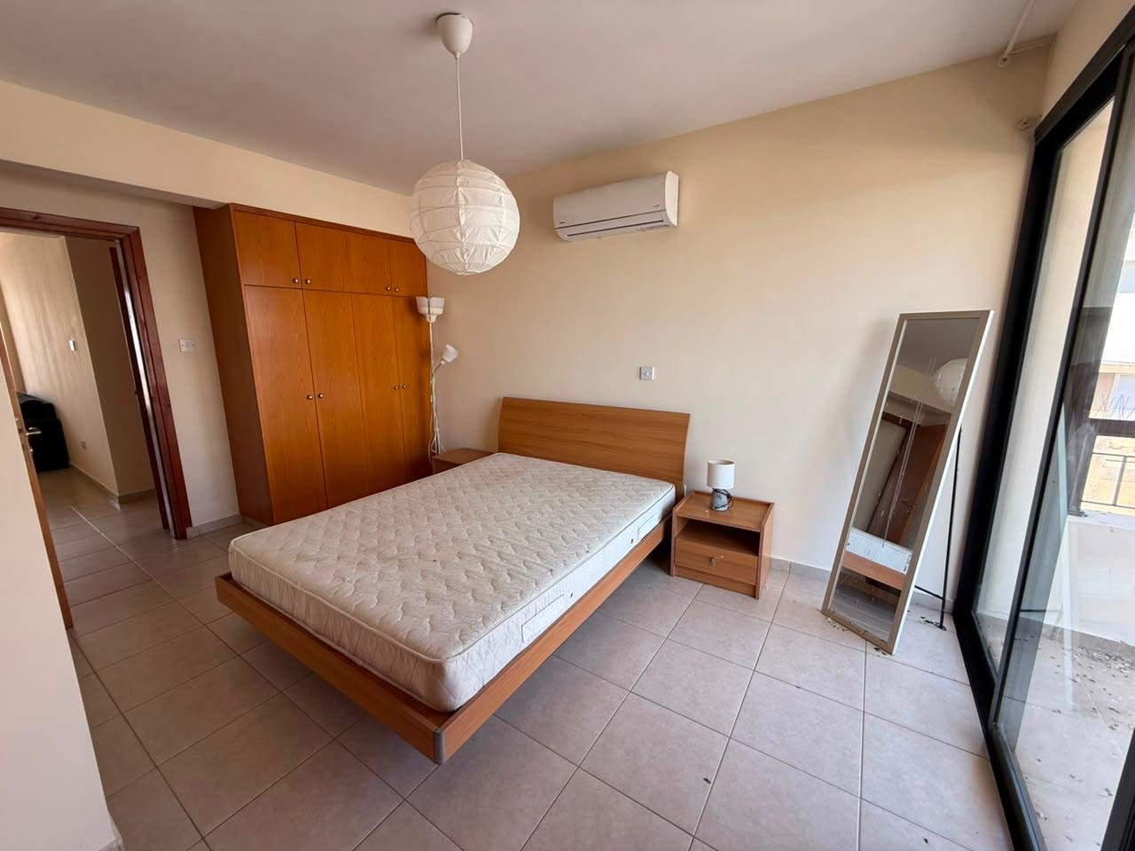 Modern 3-bedroom apartment for rent in Finikoudes, Larnaca photo 3