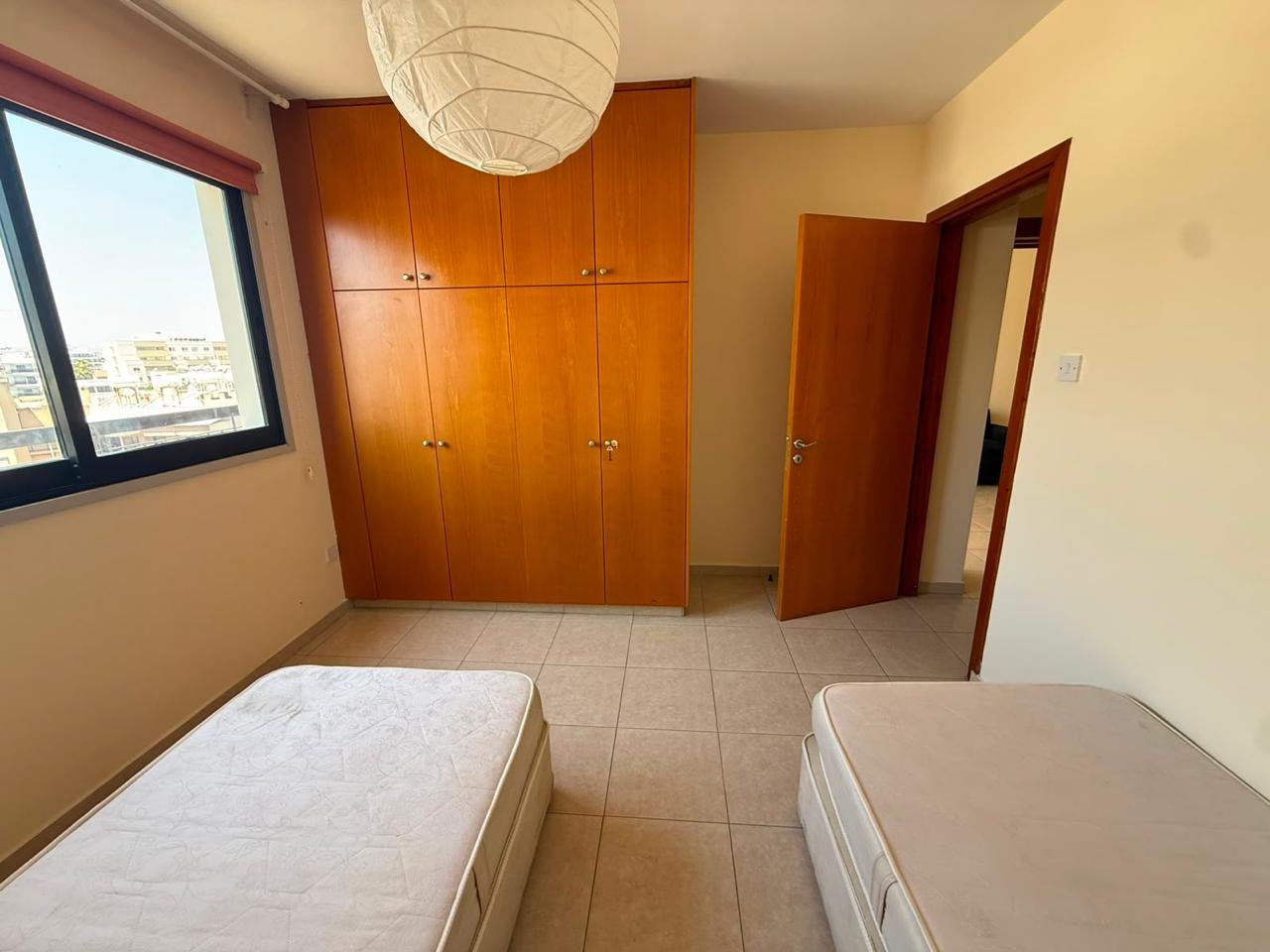 Modern 3-bedroom apartment for rent in Finikoudes, Larnaca photo 4