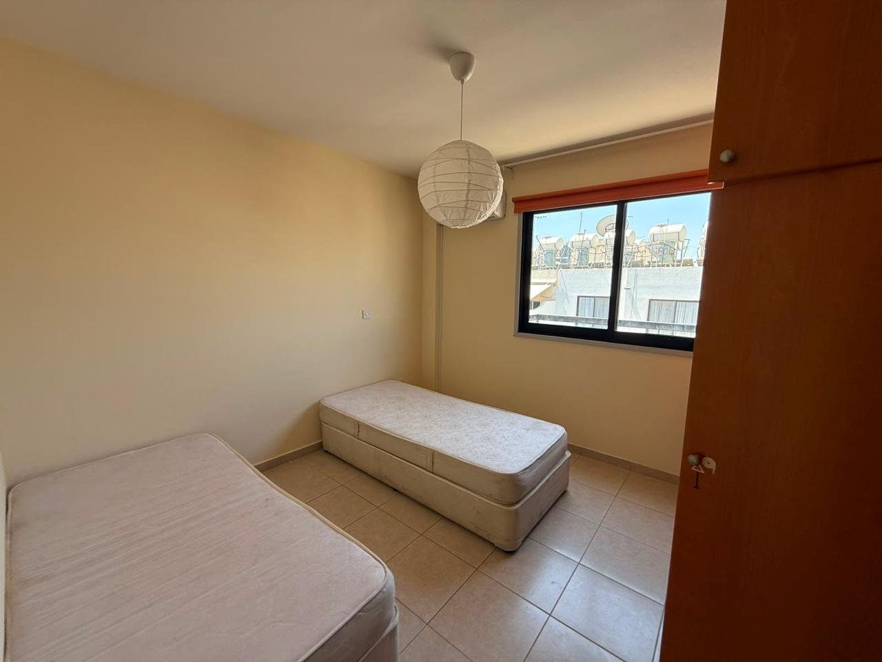 Modern 3-bedroom apartment for rent in Finikoudes, Larnaca photo 6