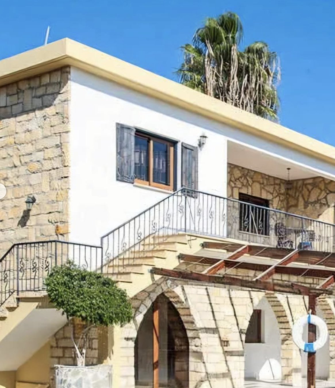 Modern 1-Bedroom Apartment in Potamos Germasogeias, Limassol