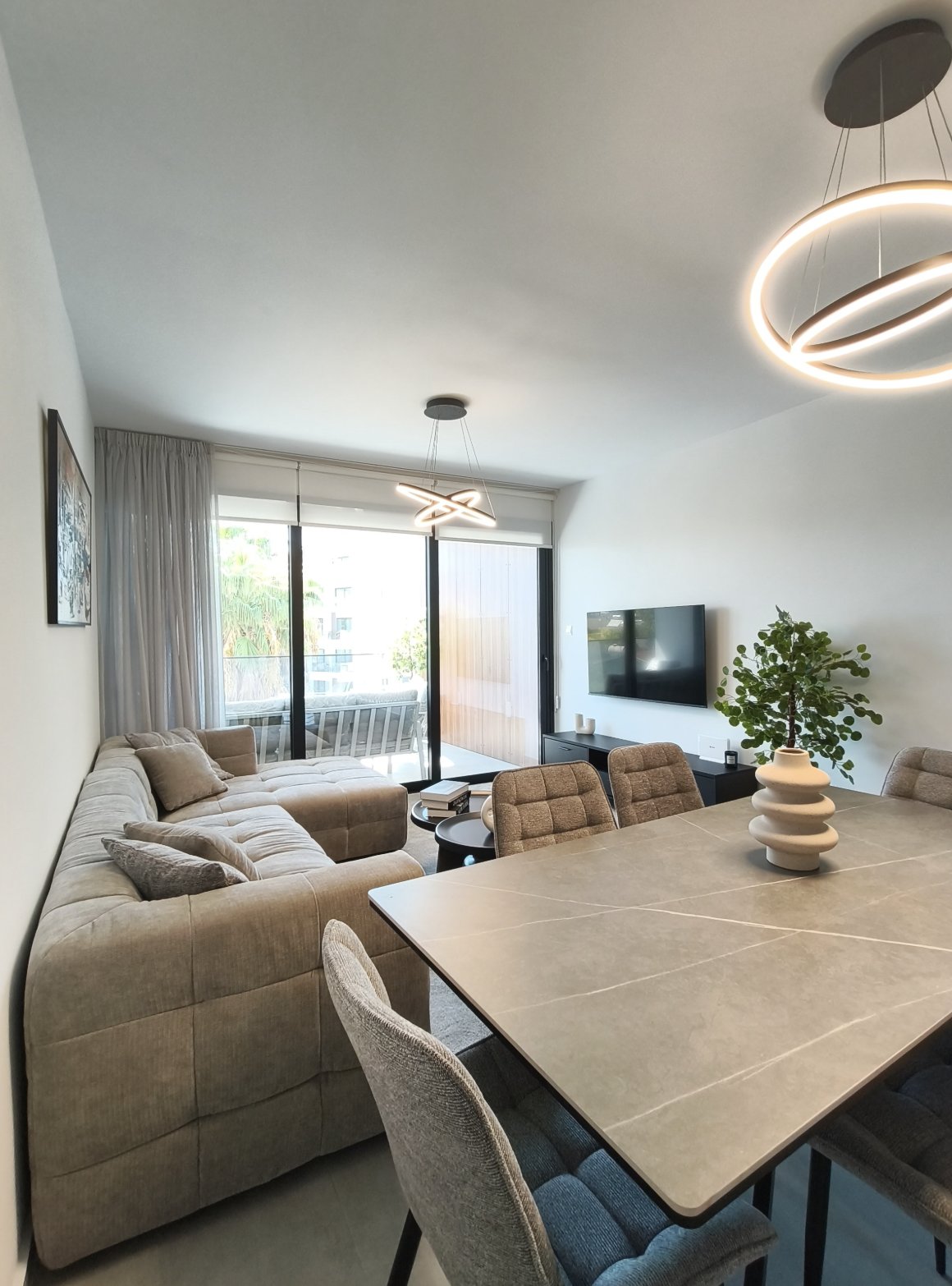 Modern 3-Bedroom Apartment in Chrysopolitissa, Larnaca