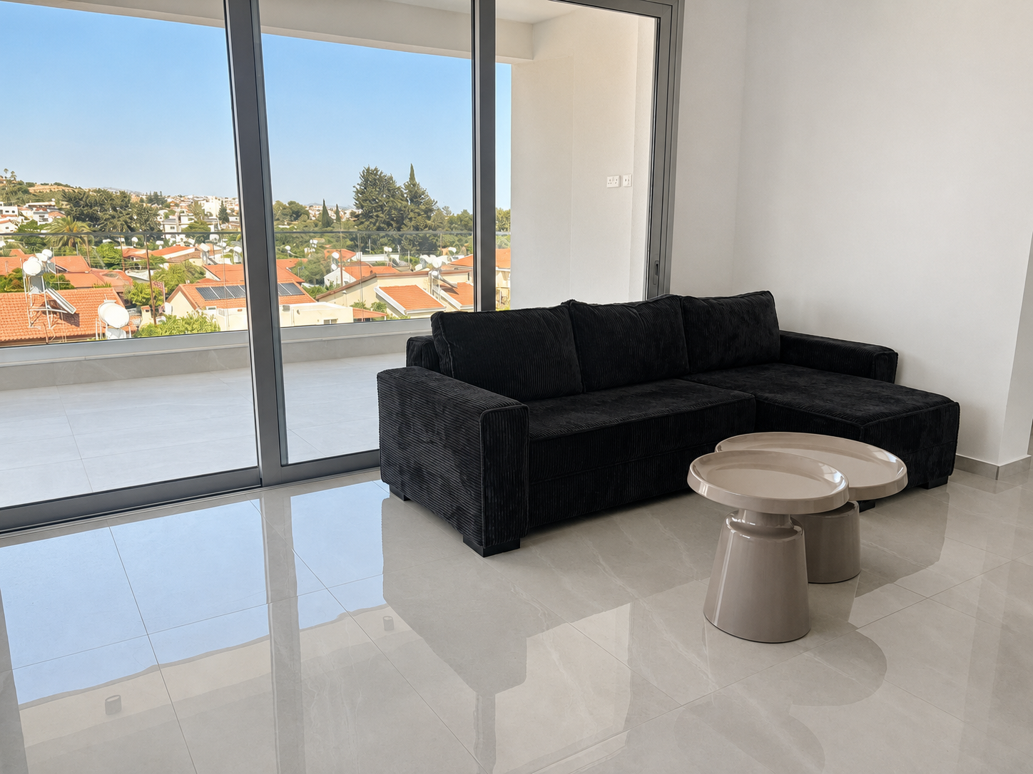2-bed furnished apartment for rent in Kato Polemidia photo 5