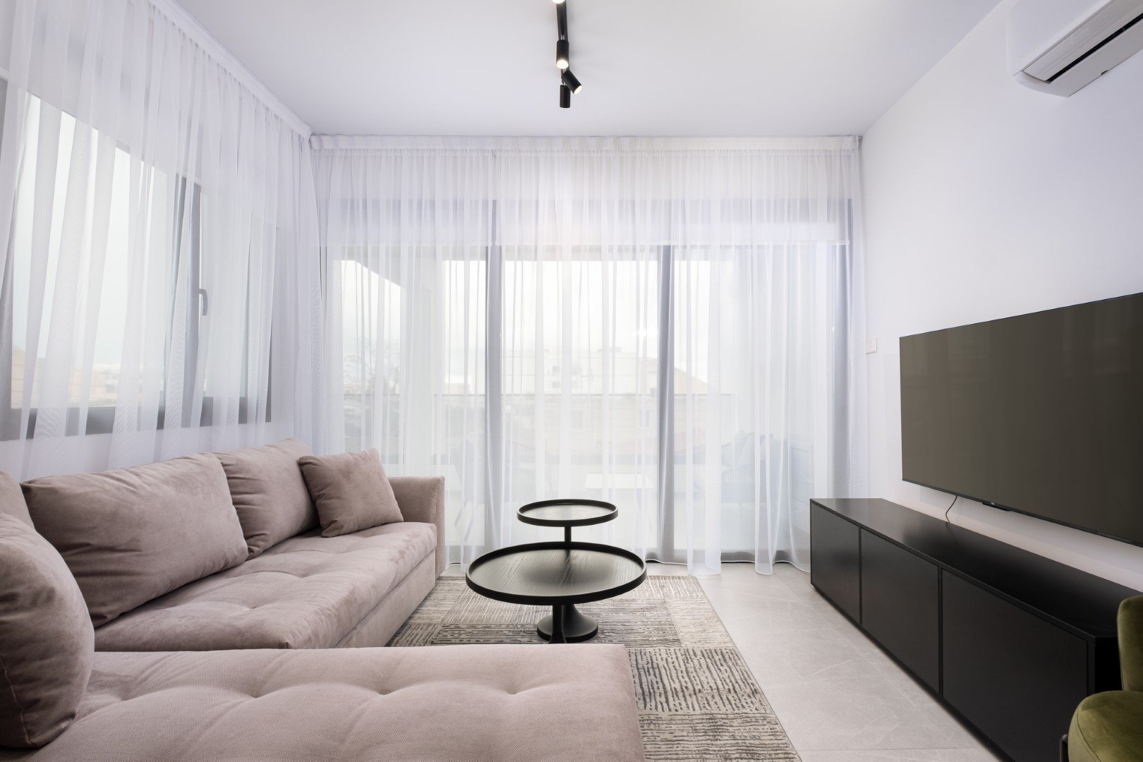 Modern 2-Bedroom Apartment in Sotiros, Larnaca