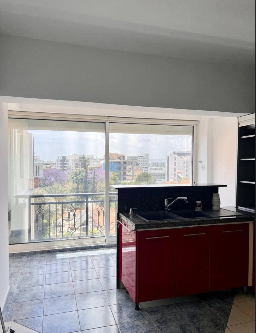 Spacious 3-bedroom apartment in Katholiki, Limassol photo 5