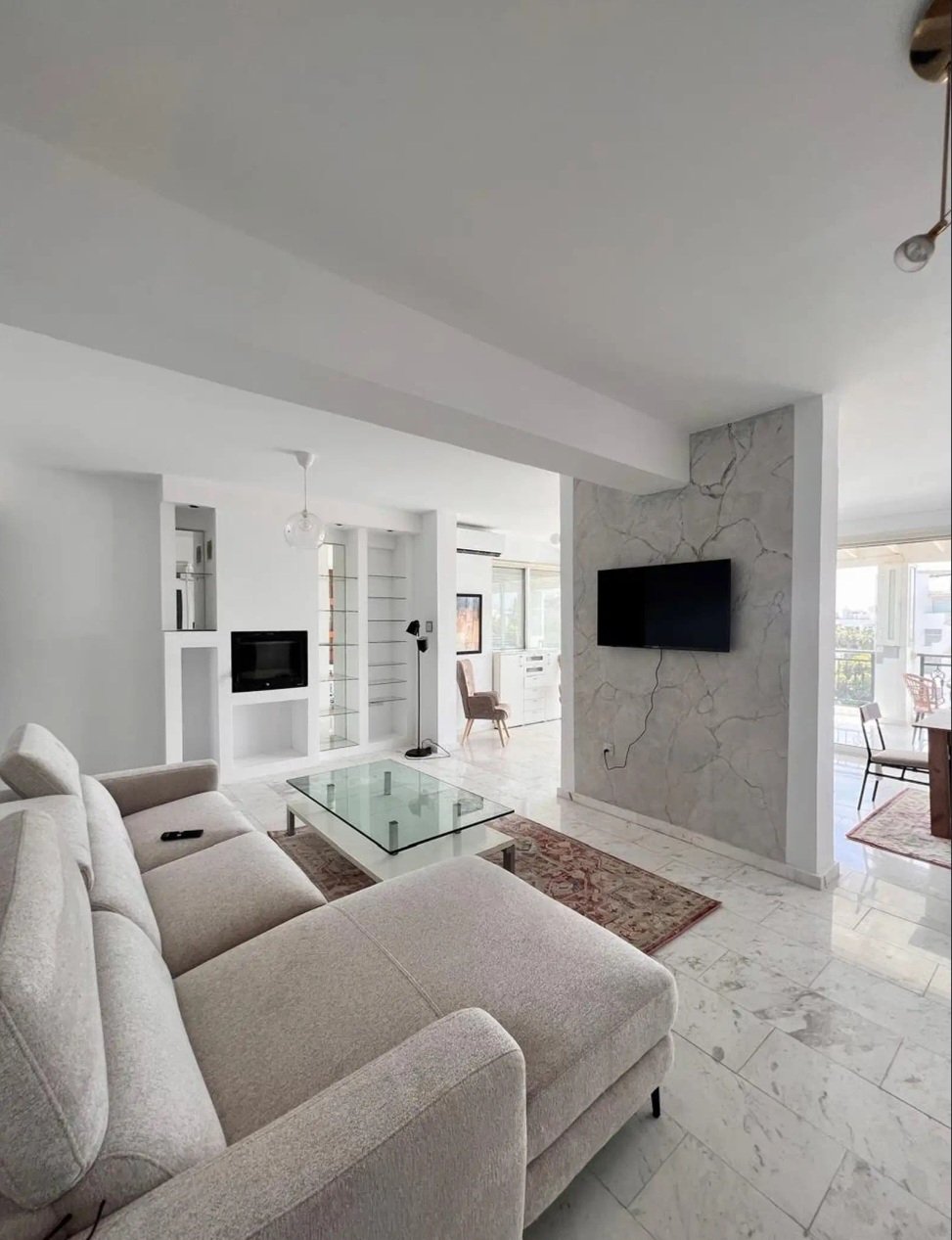 Spacious 3-bedroom apartment in Katholiki, Limassol photo 11