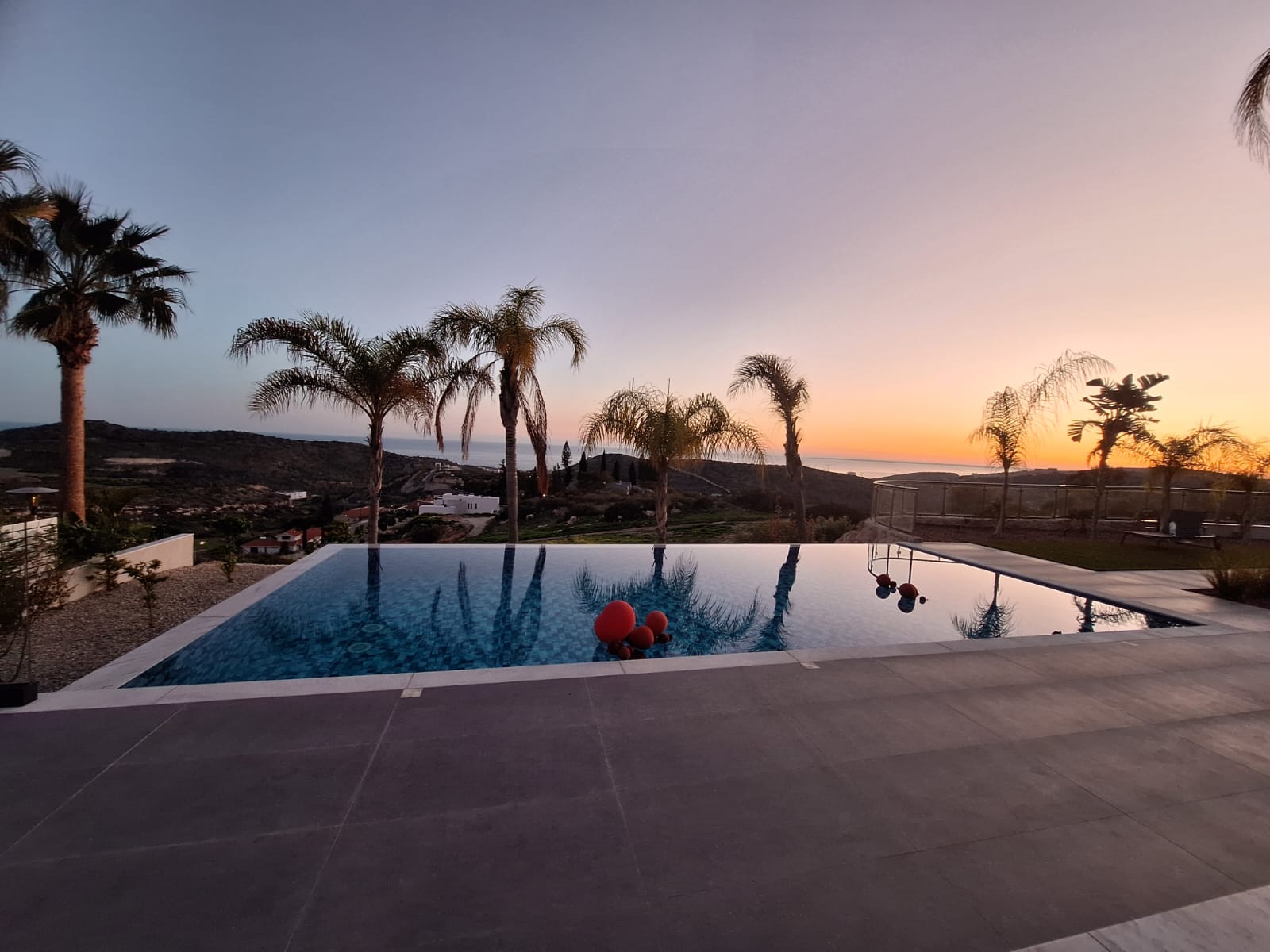 Luxury 6 Bedrooms Villa for rent at Parekklisia