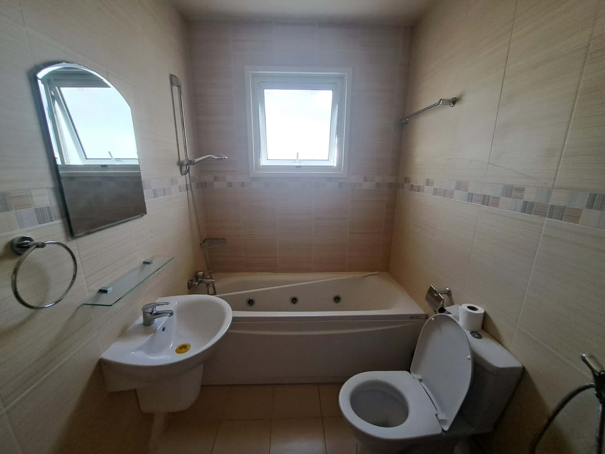 2-bed apartment for rent in Larnaca photo 9